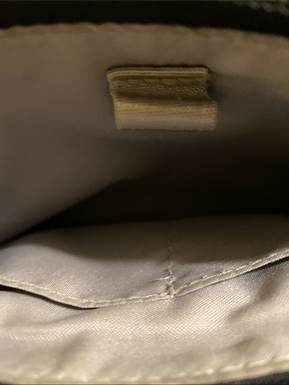 Baggallini Black Nylon Crossbody Bag •
Wristlet Strap • Gray Lining - Picture 7 of 12